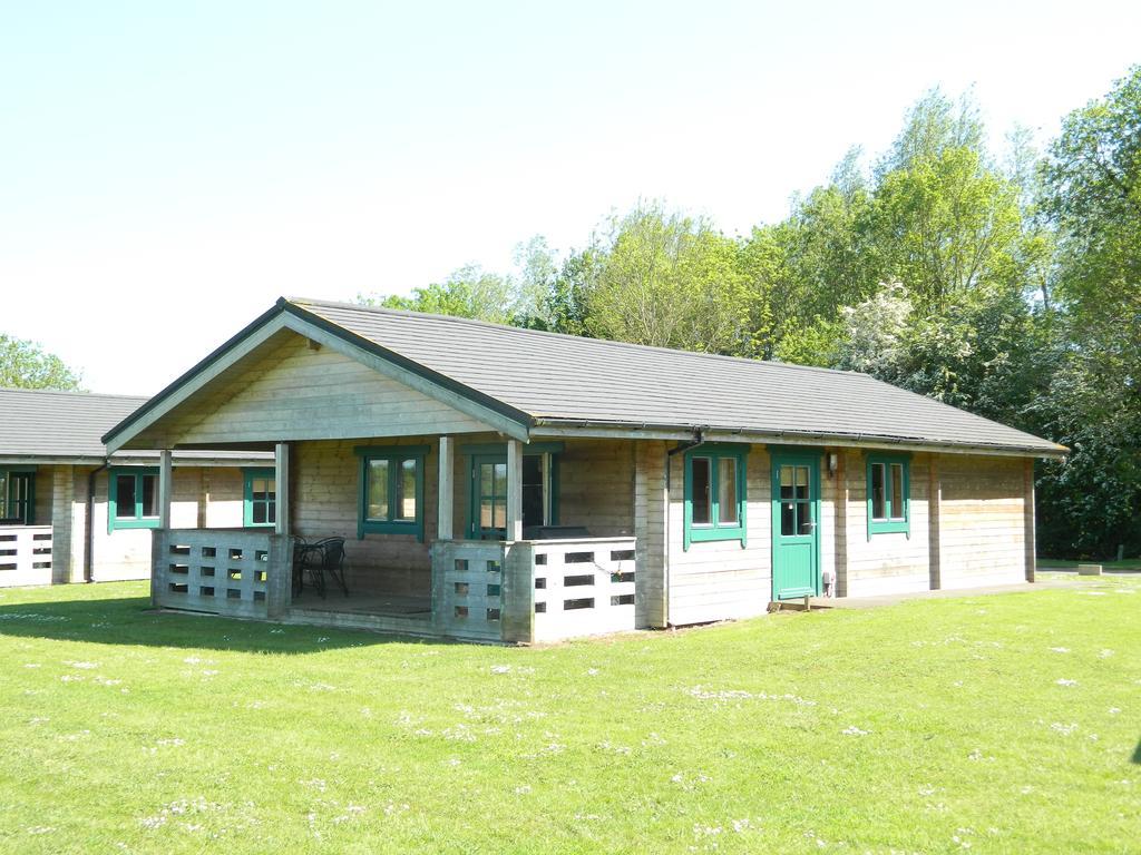 Lake Pochard Holiday Lodges South Cerney Habitación foto